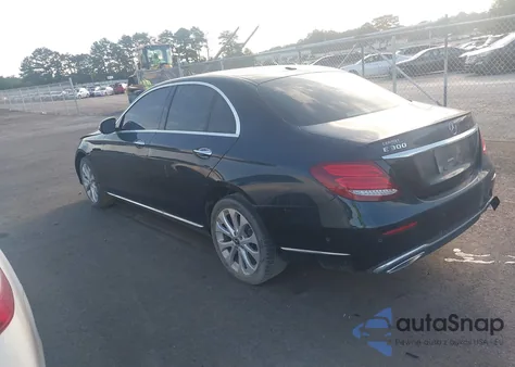 2017 Mercedes-Benz E 300 from USA, damaged, VIN WDDZF4JB2HA270484